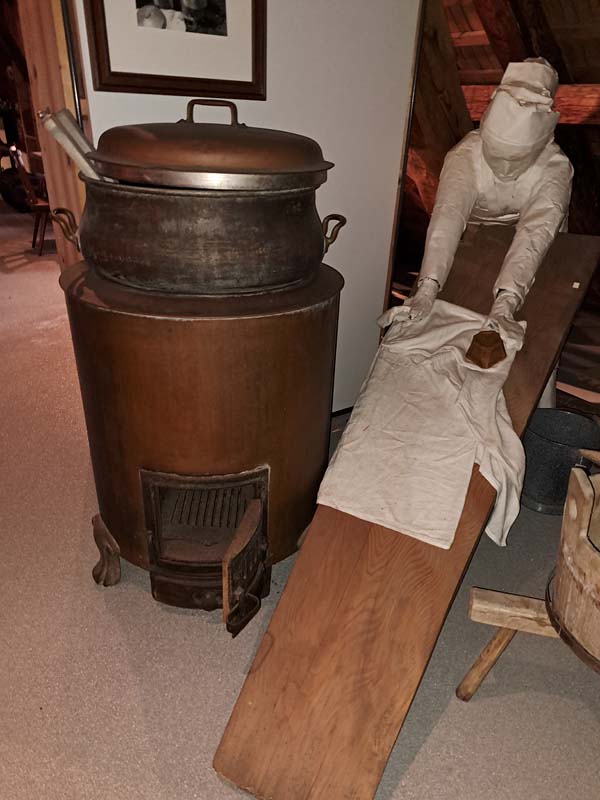 Waschherd und Waschbrett